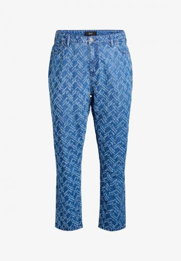 Прямые джинсы