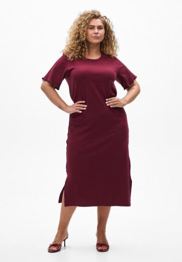 Вязаное платье