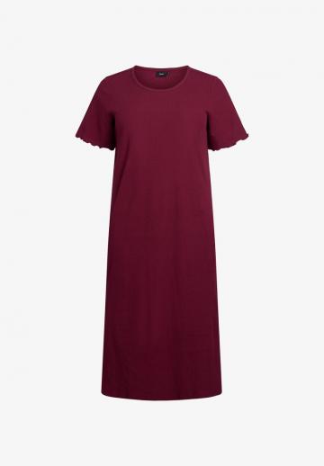 Вязаное платье