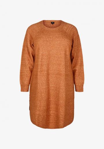 Вязаное платье