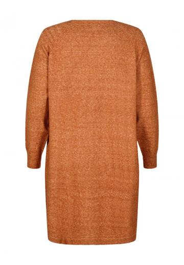 Вязаное платье