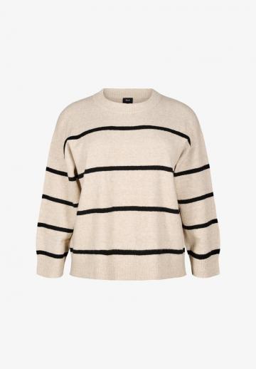 Пуловер в полоску