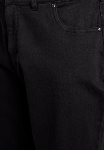 Короткие джинсы