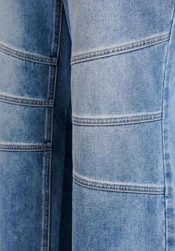 Свободные джинсы