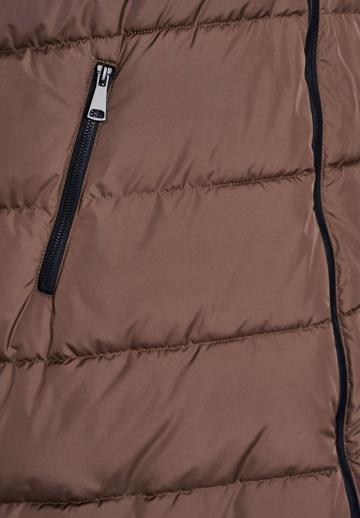 Длинный жилет