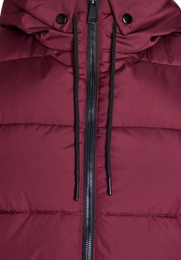 Длинный жилет