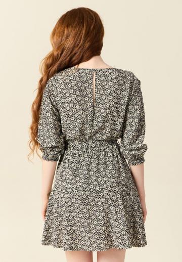 Короткое платье