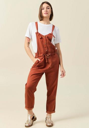 Джинсовый комбинезон