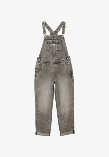 Короткие джинсы