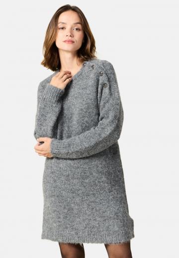 Вязаное платье