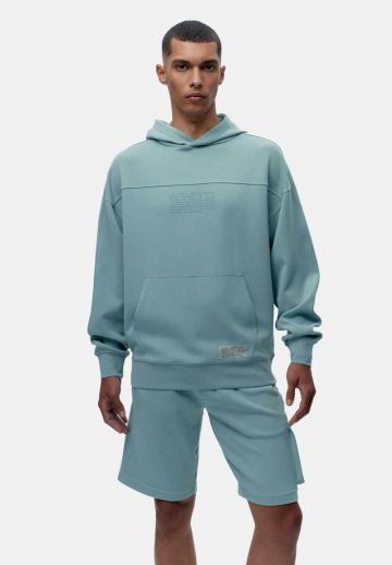 Спортивная кофта