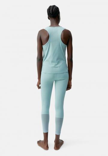 Спортивный топ