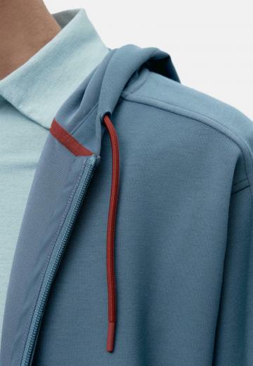 Спортивная кофта