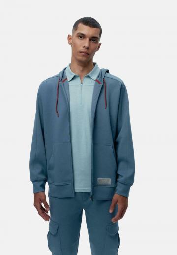 Спортивная кофта