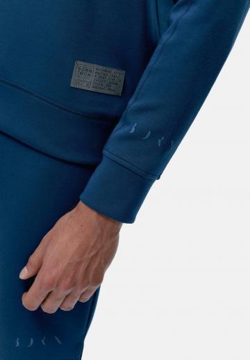 Спортивная кофта