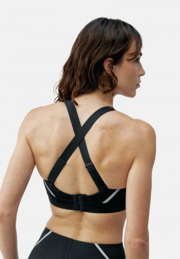 Спортивный топ