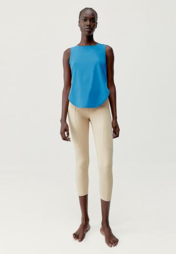 Спортивный топ