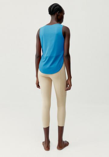 Спортивный топ