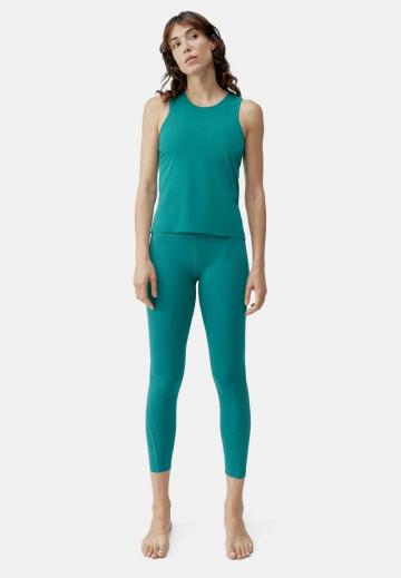 Спортивный топ