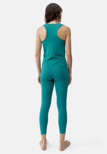 Спортивный топ