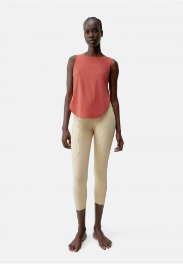 Спортивный топ