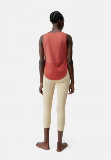 Спортивный топ