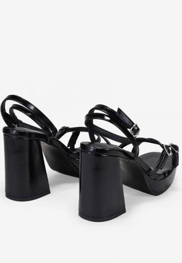 Босоножки на платформе