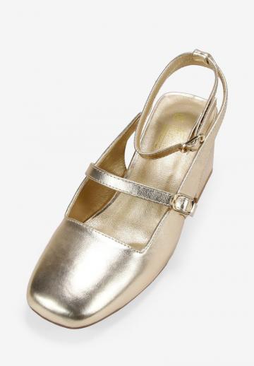 Гандбольные кроссовки