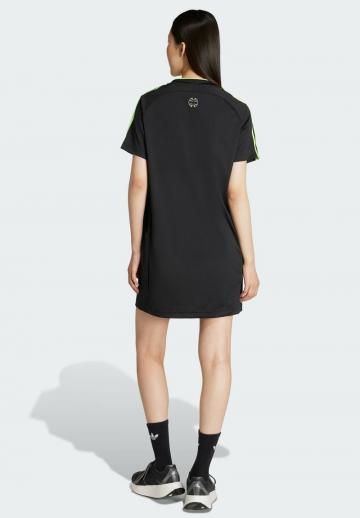 Вязаное платье