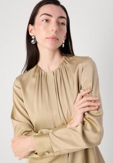 Шелковая блузка