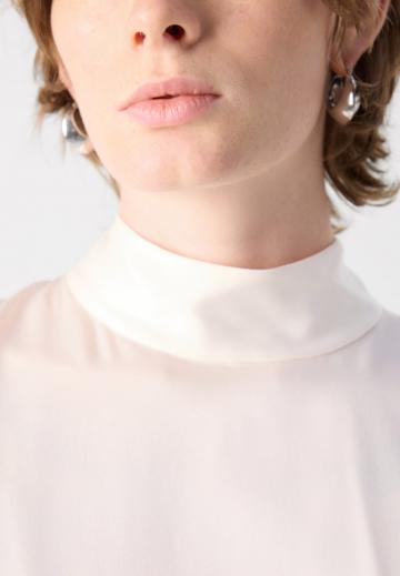 Шелковая блузка