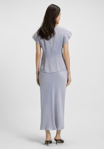 Атласная блузка