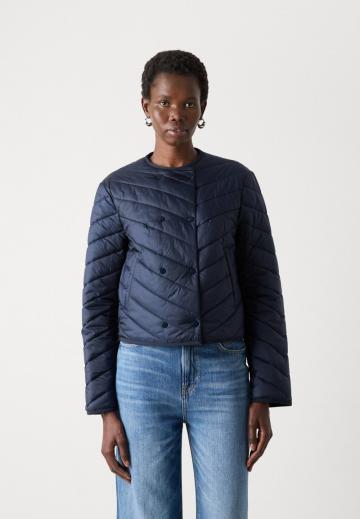 Короткая куртка