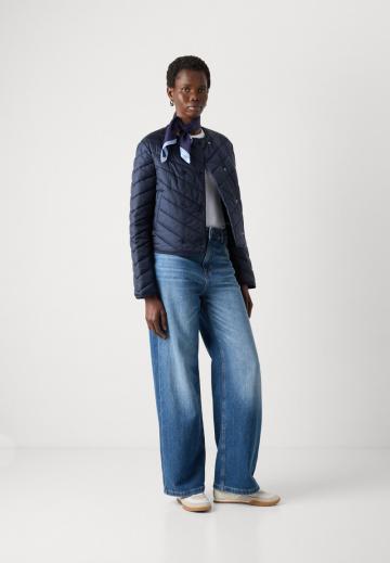 Короткая куртка