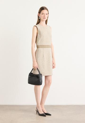 Платье футляр