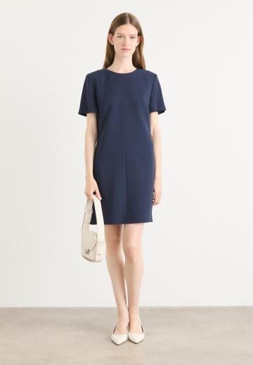 Короткое платье