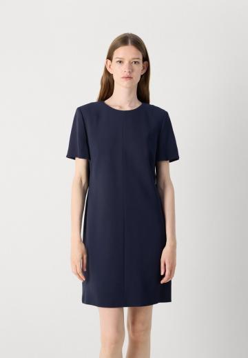 Короткое платье