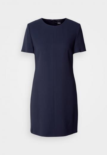 Короткое платье