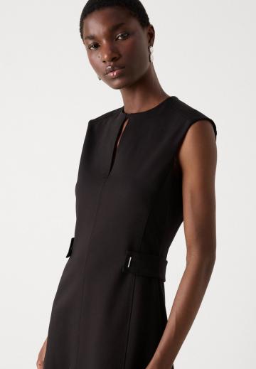 Платье футляр