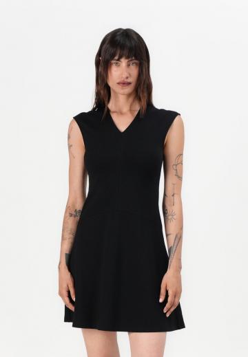 Короткое платье