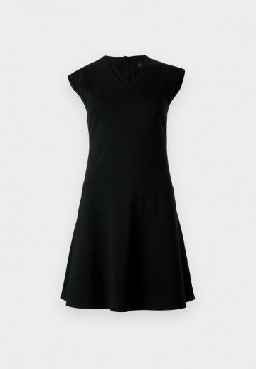 Короткое платье