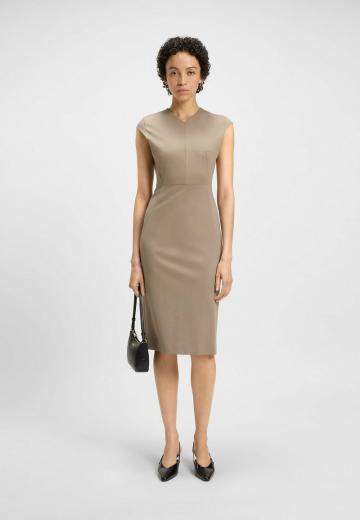 Платье футляр