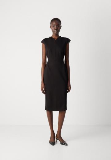 Платье футляр