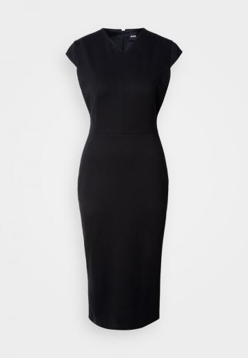 Платье футляр