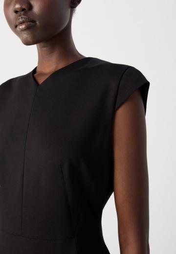 Платье футляр