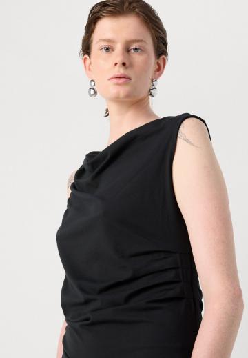 Платье футляр