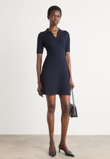 Вязаное платье