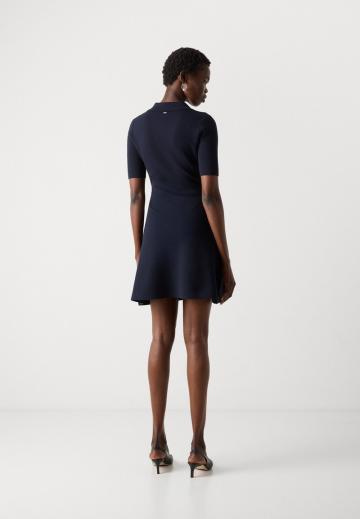 Вязаное платье