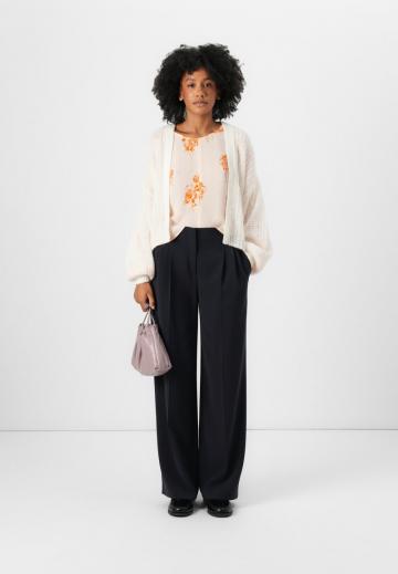 Вязаная кофта