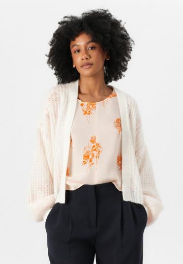 Вязаная кофта